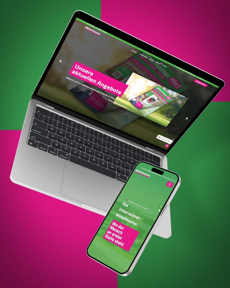 Laptop und Smartphone zeigen Mitterhuemer-Website mit Angeboten und dem Claim: „Wo der Mensch an erster Stelle steht“.